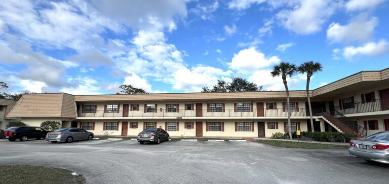 4205-oak-terrace-drive-4205-greenacres-fl-33463 for sale