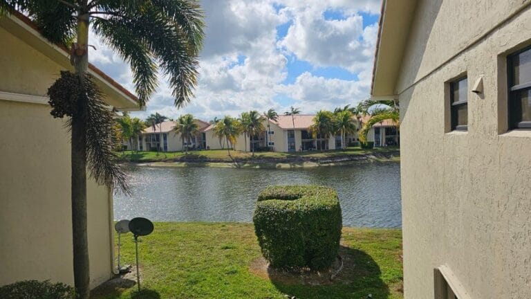 1517 Lake Crystal Drive E West Palm Beach FL 33411 for sale 2 beds 2 baths