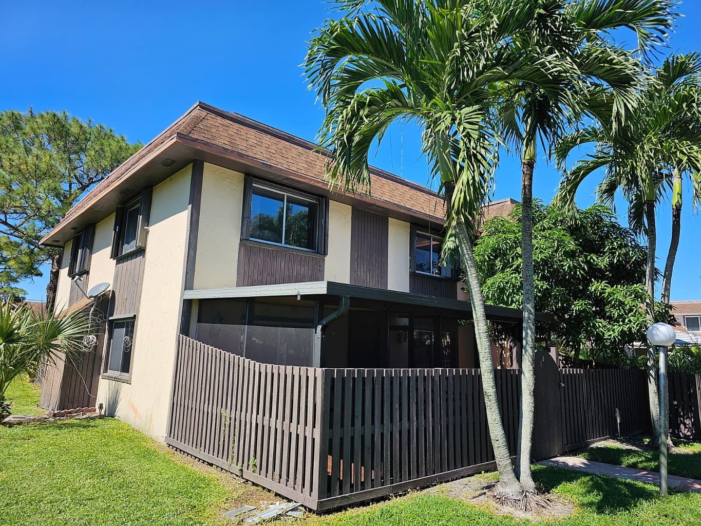 2148-sherwood-forest-boulevard-4-west-palm-beach-fl-33415 for rent 2 beds 2 baths