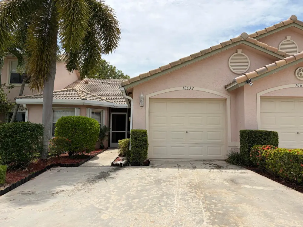 10632-lake-shore-drive-wellington-fl-33414 for rent 2 beds 2 baths