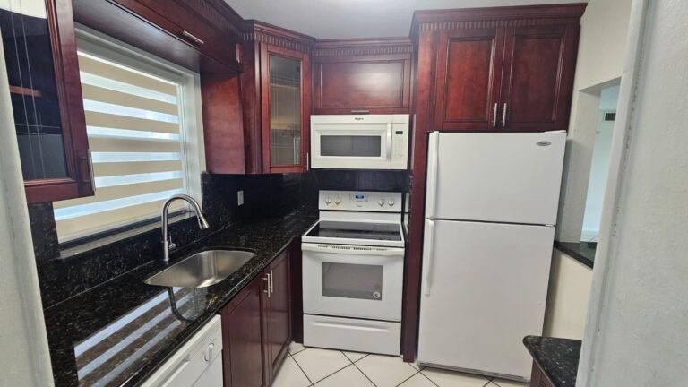 9911 Sandalfoot Boulevard Unit 116, Boca Raton, FL 33428 – Residential property for sale